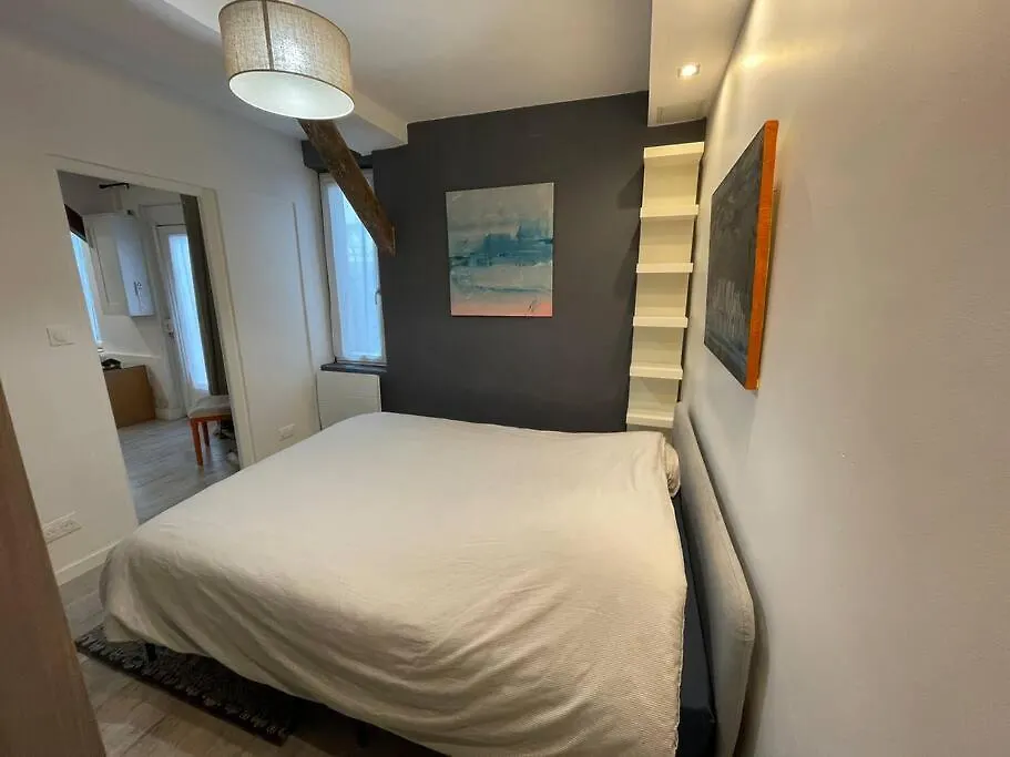 Ferienwohnung Heart Of Paris